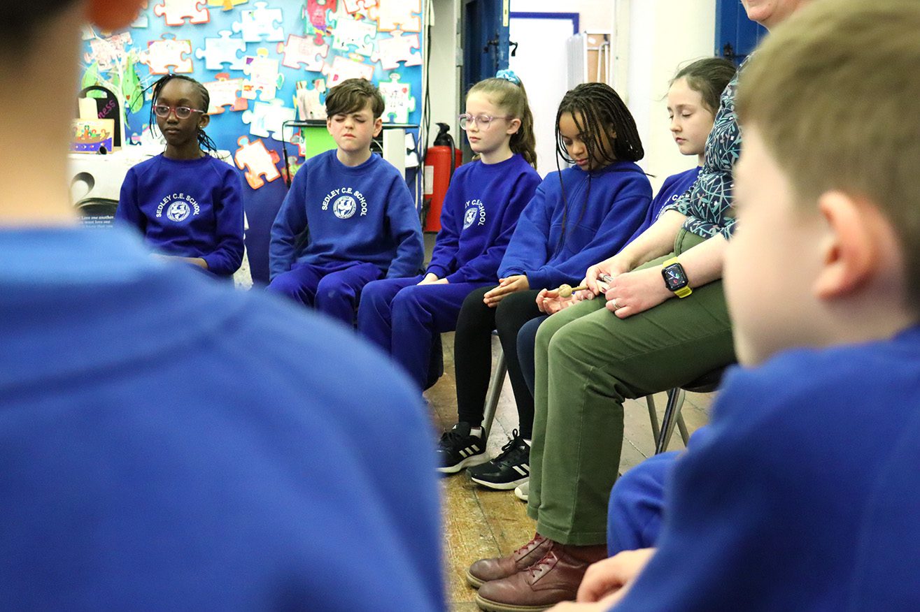 IMG_8494 group of sedleys primary school pupils meditating in a PSHE lesson